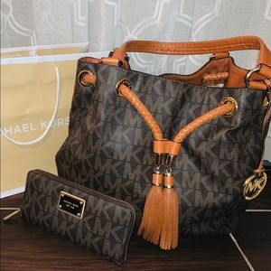 Michael Kors Purse & Wallet